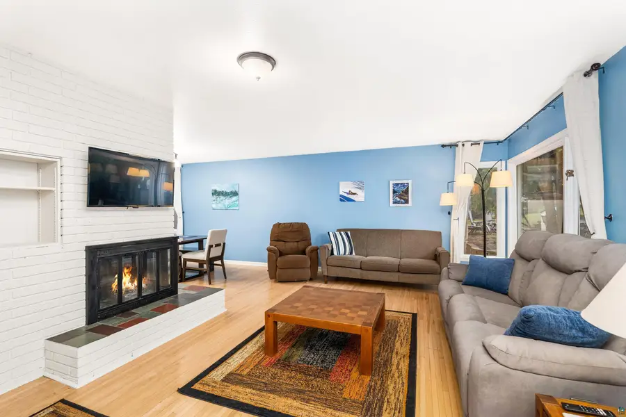 4011 Pitt St, Duluth, MN 55804 - #2