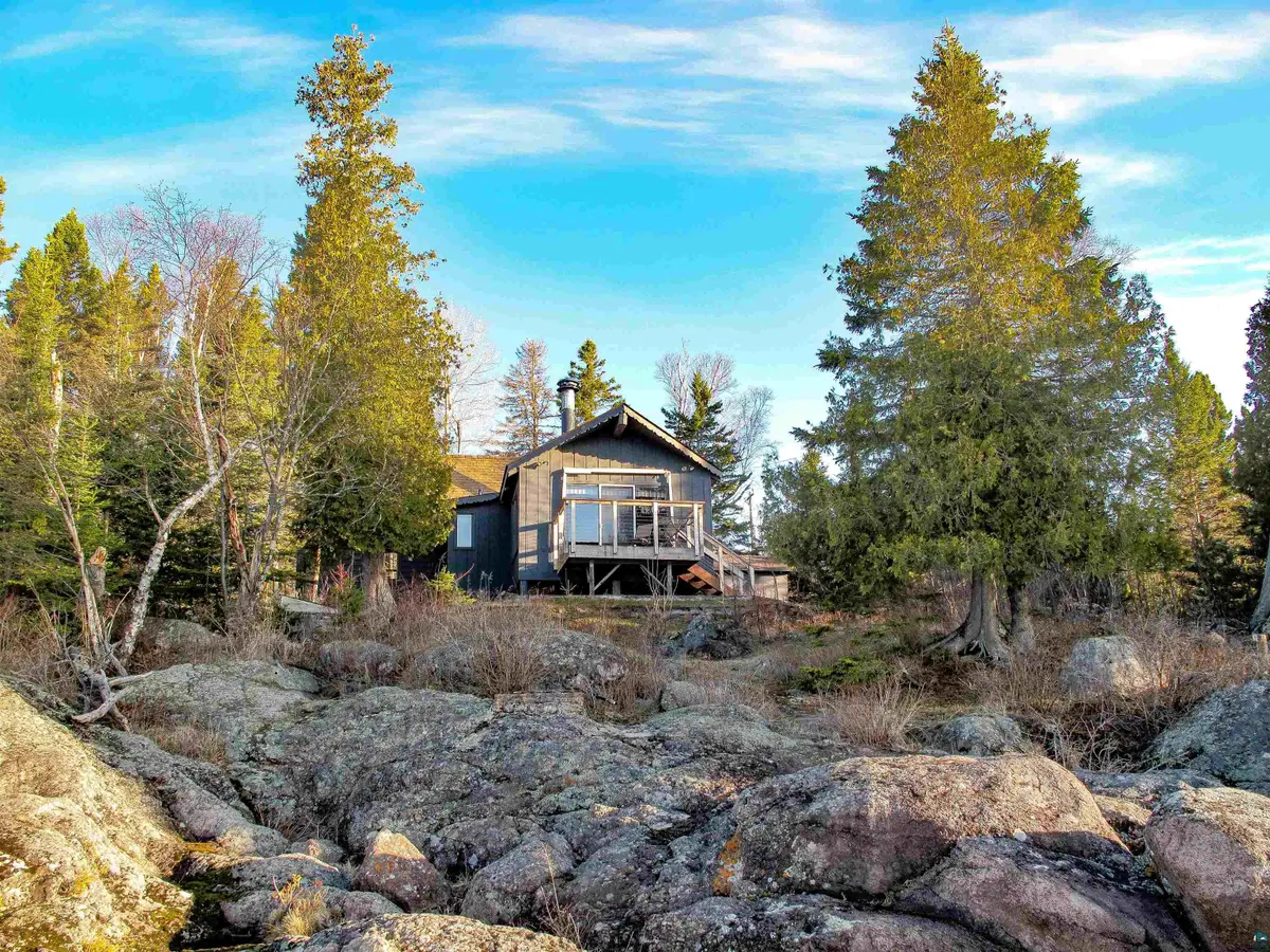 4526 Cascade Beach Rd, Lutsen, MN 55612 - #1