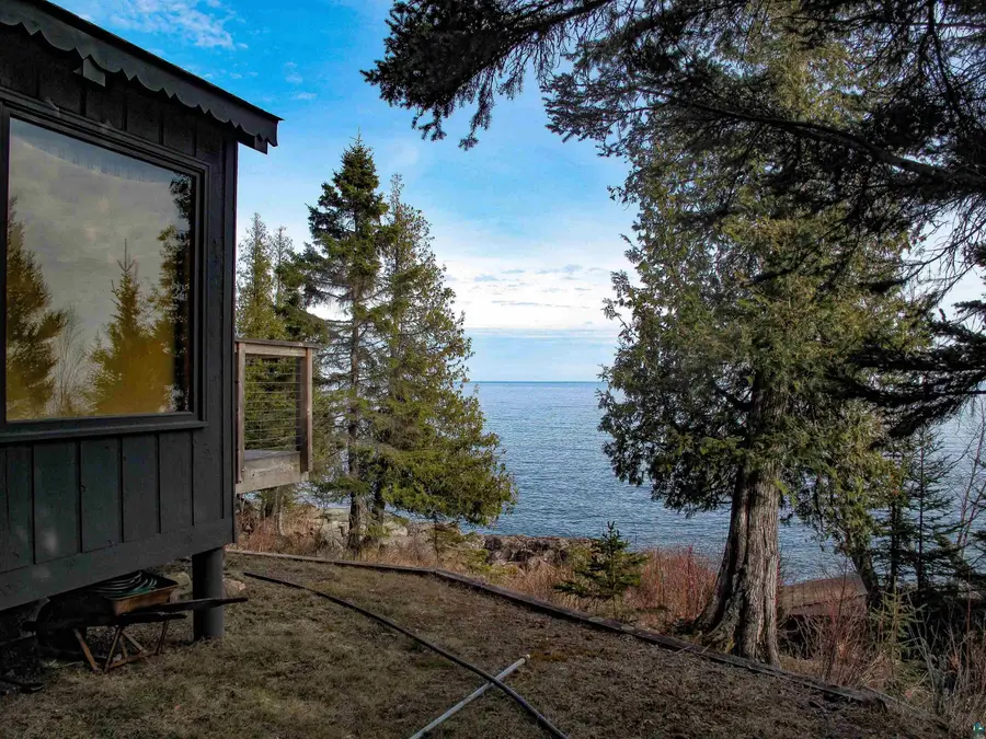 4526 Cascade Beach Rd, Lutsen, MN 55612 - #2