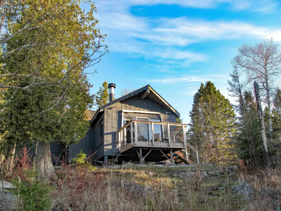 4526 Cascade Beach Rd, Lutsen, MN 55612 - #3