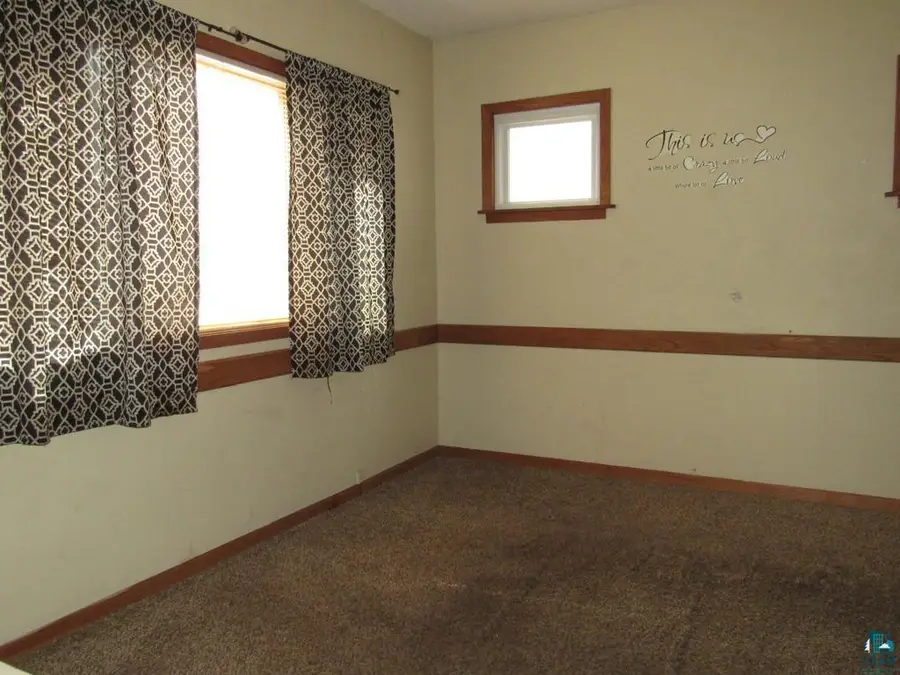 2629 W 2nd St, Duluth, MN 55806 - #3