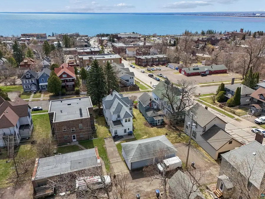 1407 E 3rd St, Duluth, MN 55804 - #3