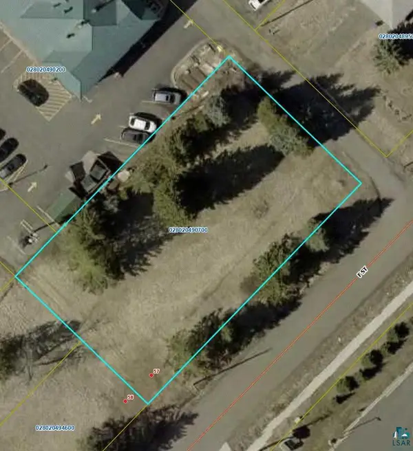 57 E 3rd St, Superior, WI 54880