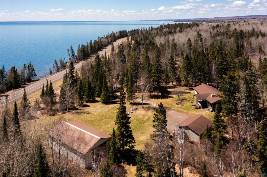 5573 N Shore Dr, Duluth, MN 55804 - #2
