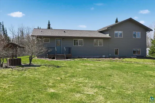2538 E Garrison Rd, Superior, WI 54836
