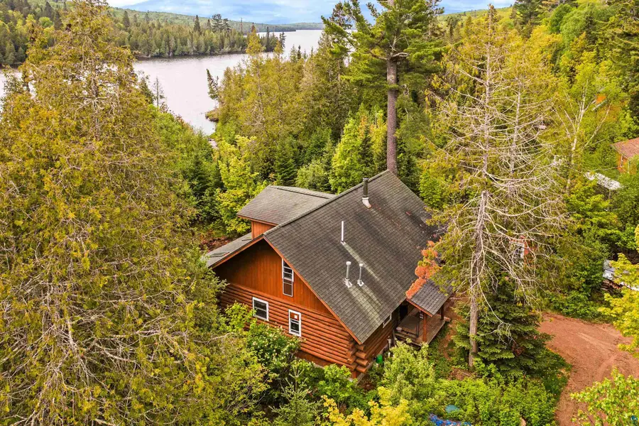 204 E Deeryard Rd, Grand Marais, MN 55604 - #2