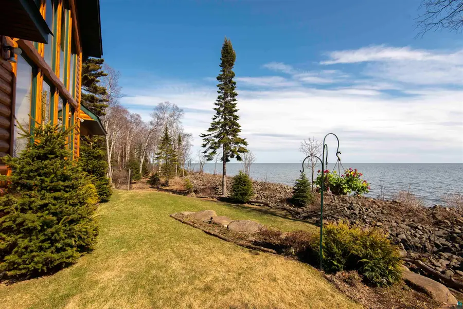 144 Stonegate Rd, Hovland, MN 55606 - #3