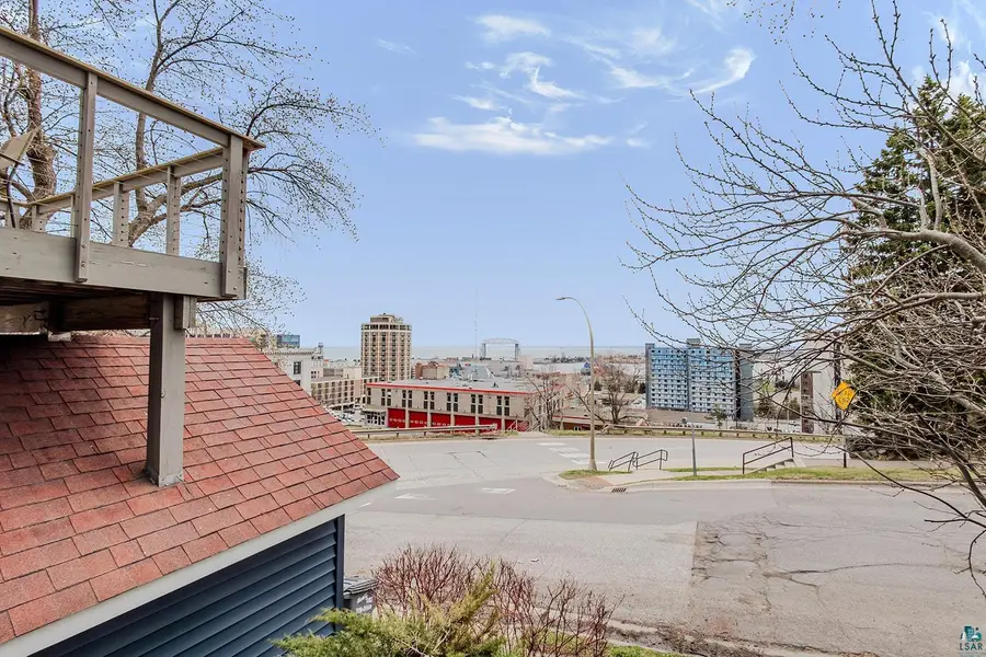 617 W 2nd St, Duluth, MN 55806 - #3