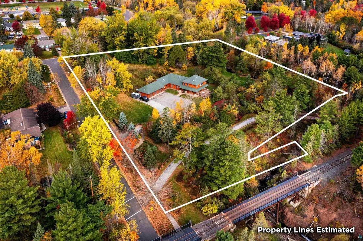 214 S 32nd Ave E, Duluth, MN 55812 - #1