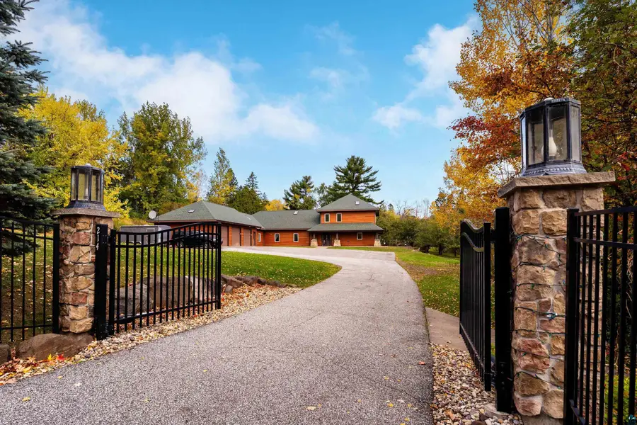 214 S 32nd Ave E, Duluth, MN 55812 - #3