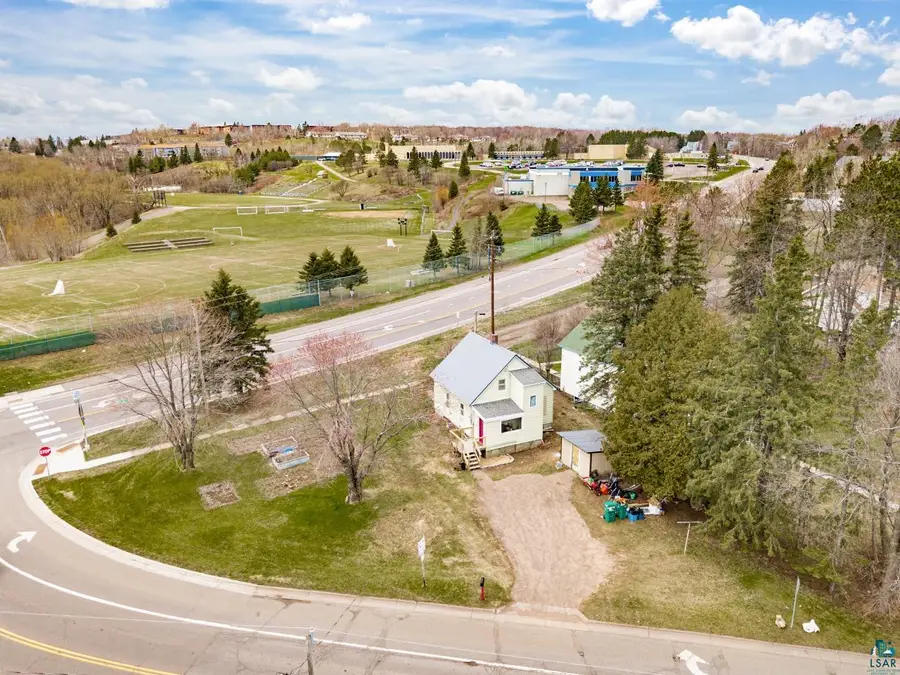 424 E 13th St, Duluth, MN 55811 - #3