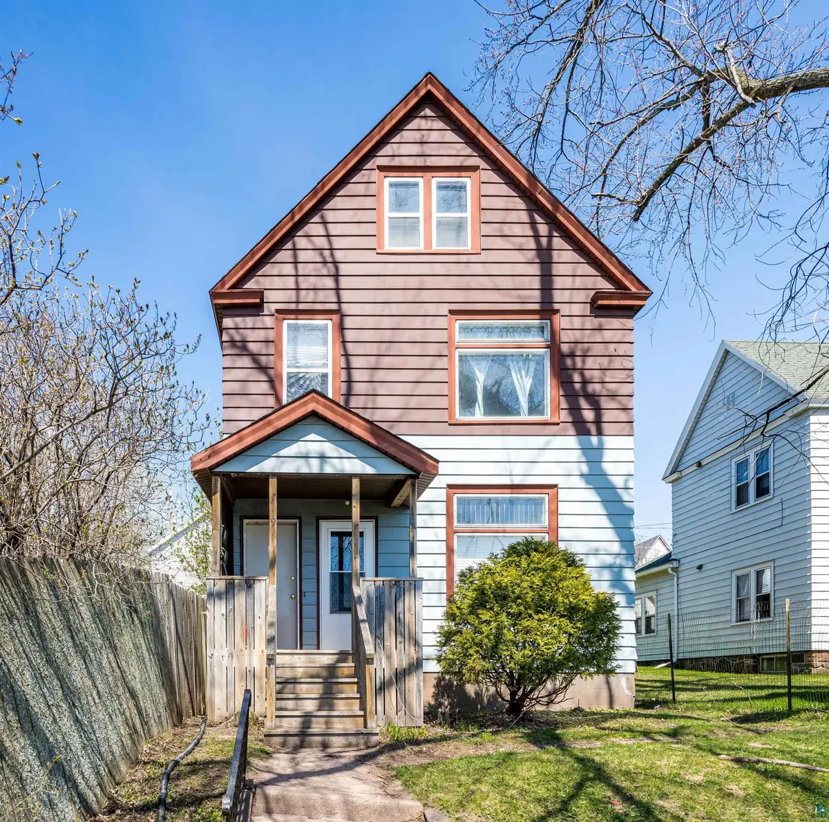 419 E 5th St, Duluth, MN 55805 - #1