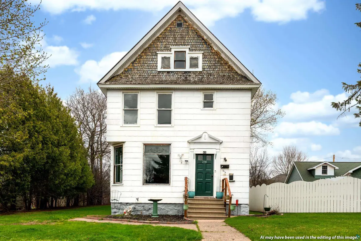 216 Prentice Ave, Ashland, WI 54806 - #1