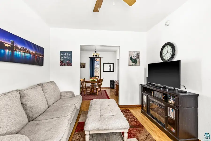 822 E 7th St, Duluth, MN 55805 - #3