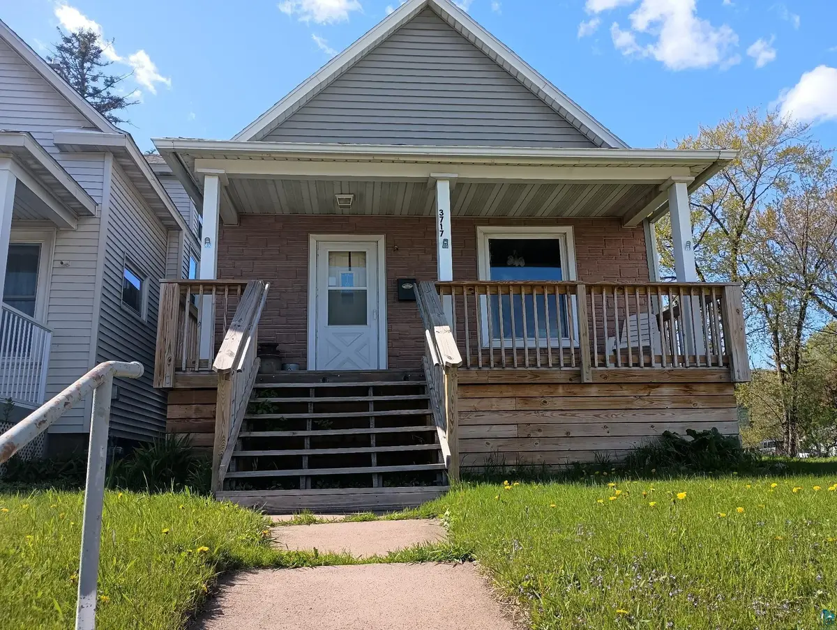 3717 Grand Ave, Duluth, MN 55807 - #1