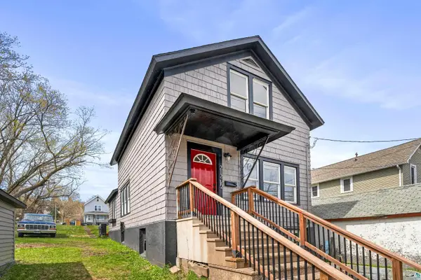 212 1/2 E 5th St, Duluth, MN 55805