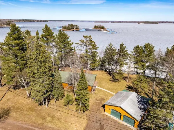 5177 1st Ave, Duluth, MN 55803-7490