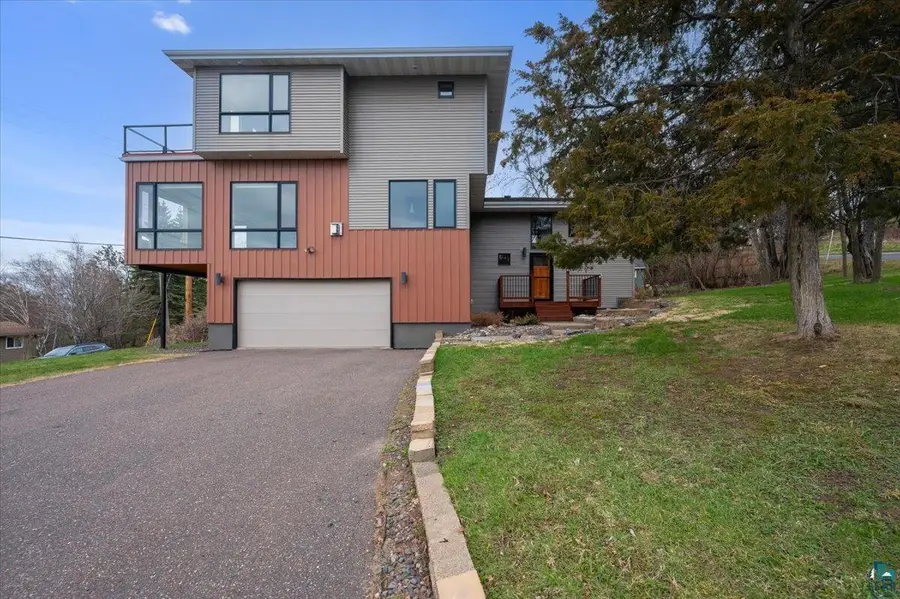 1001 W 6th St, Duluth, MN 55806 - #2