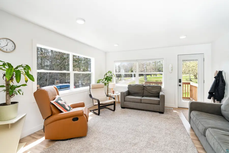 1134 Shoreview Rd, Two Harbors, MN 55616 - #2