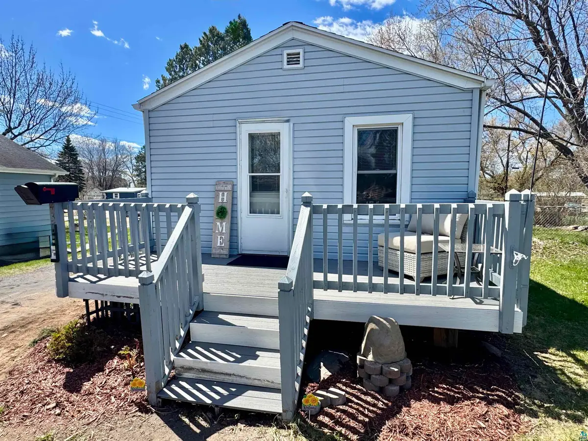 437 17th St, Cloquet, MN 55720 - #1