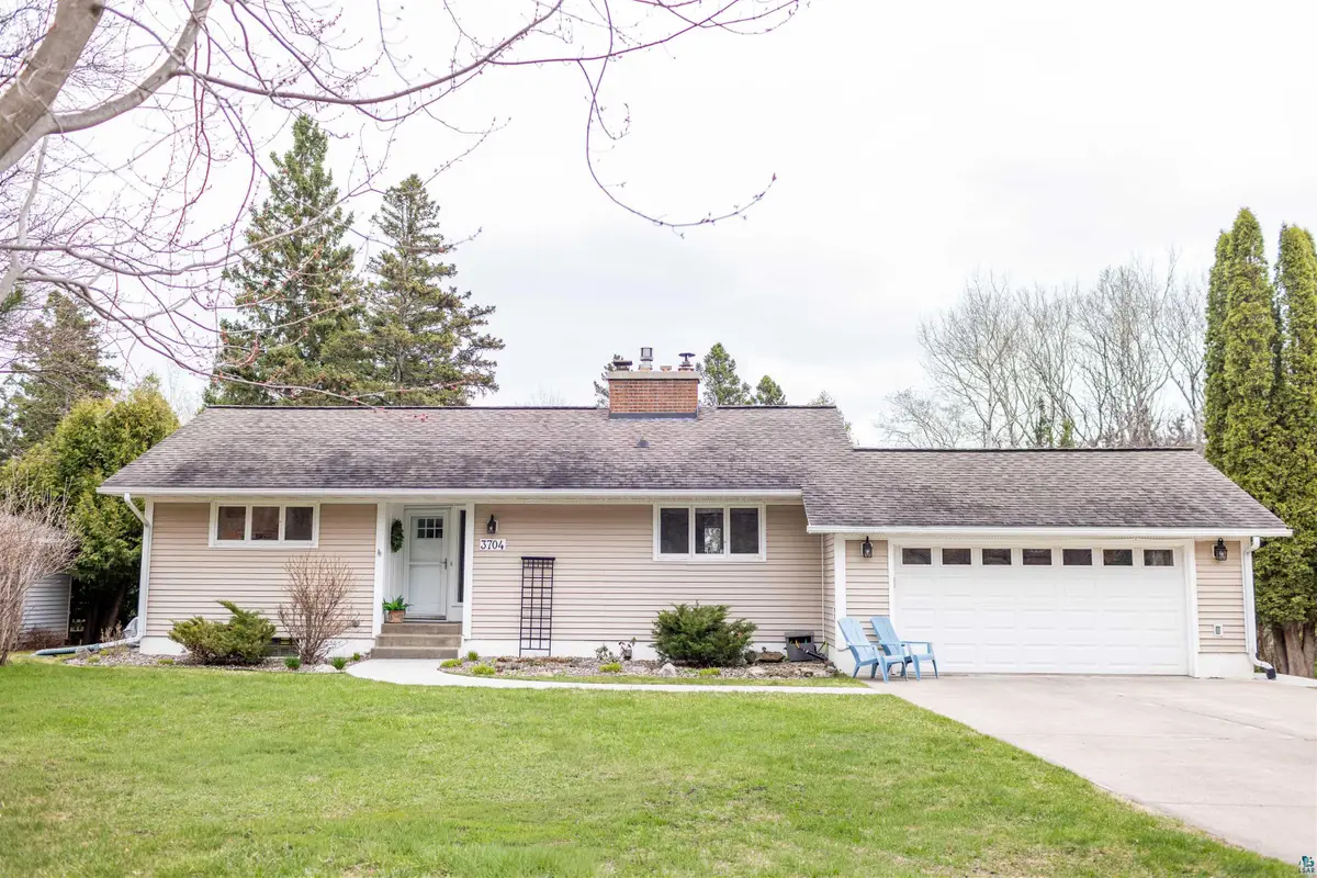3704 Greysolon Rd, Duluth, MN 55804 - #1