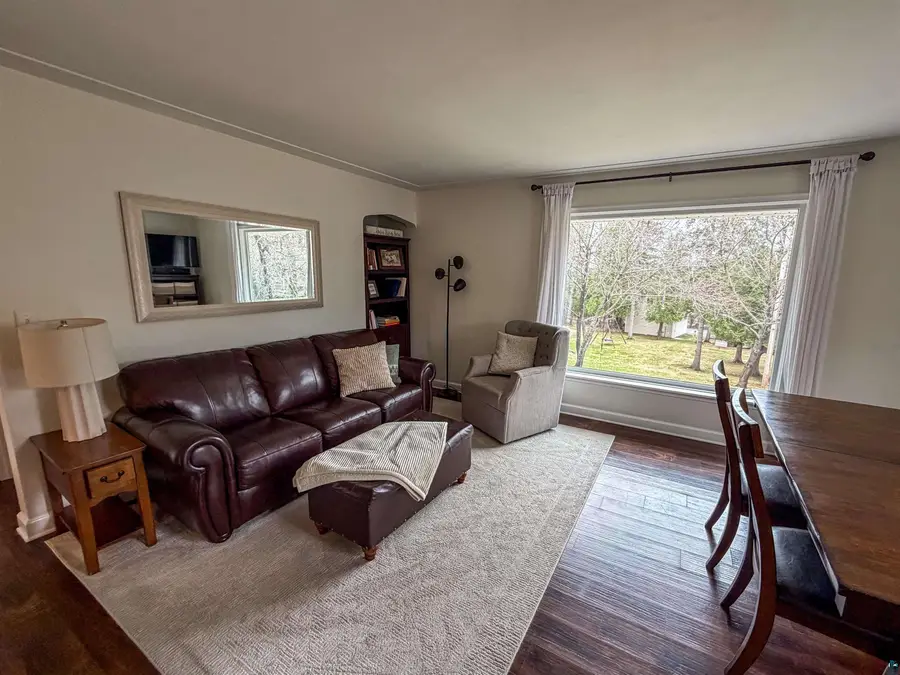 3704 Greysolon Rd, Duluth, MN 55804 - #3