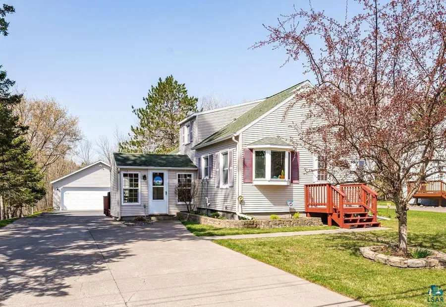 3045 Hutchinson Rd, Duluth, MN 55811 - #3