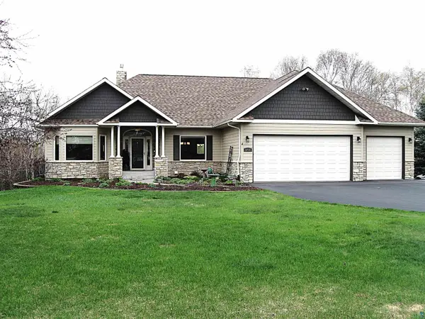 2717 Northridge Dr, Duluth, MN 55811