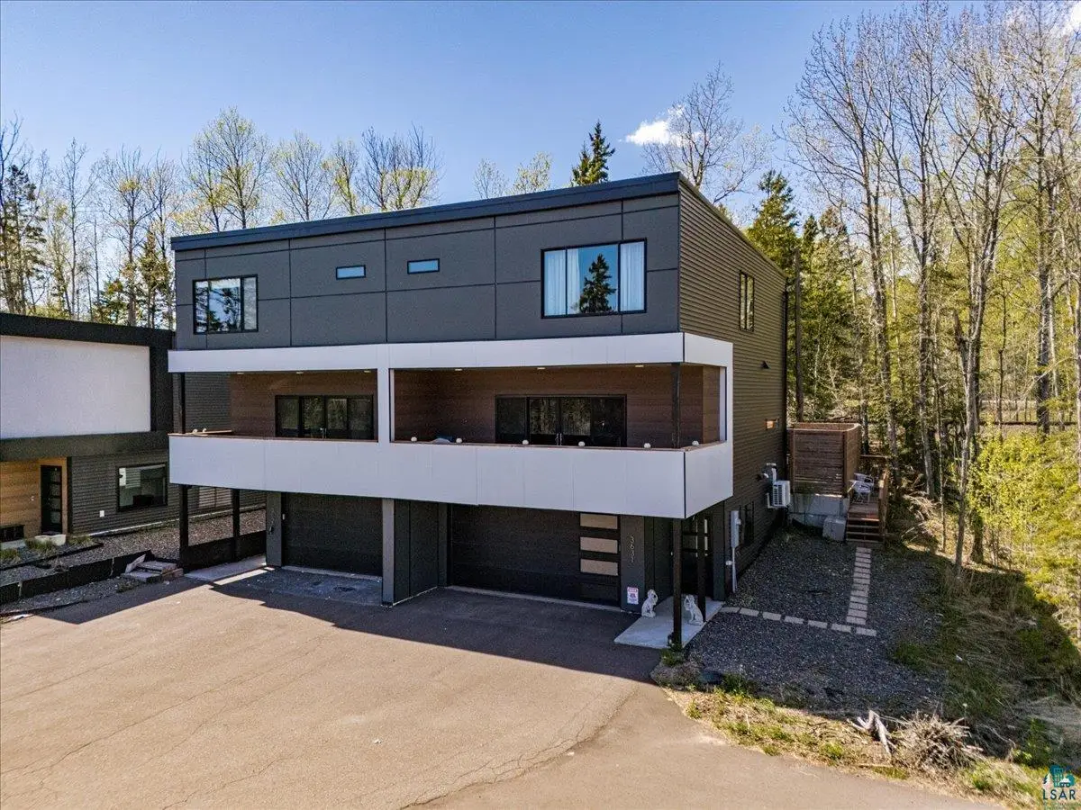3631 London Rd, Duluth, MN 55804 - #1