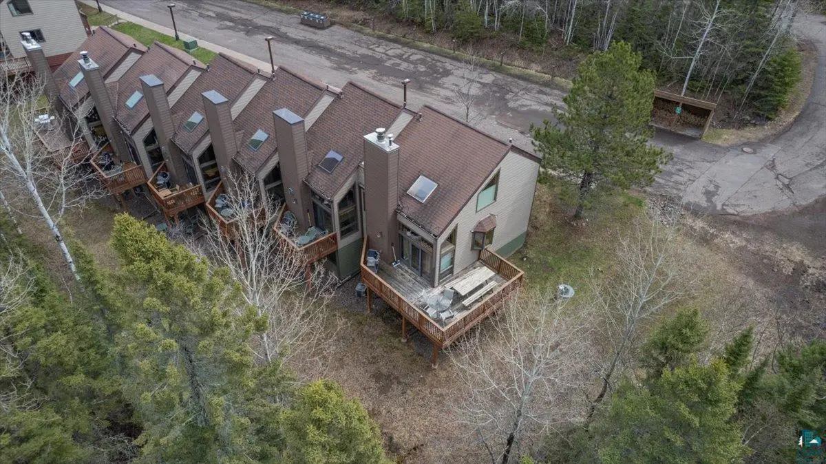 544 Moose Mountain Dr, Lutsen, MN 55612 - #1