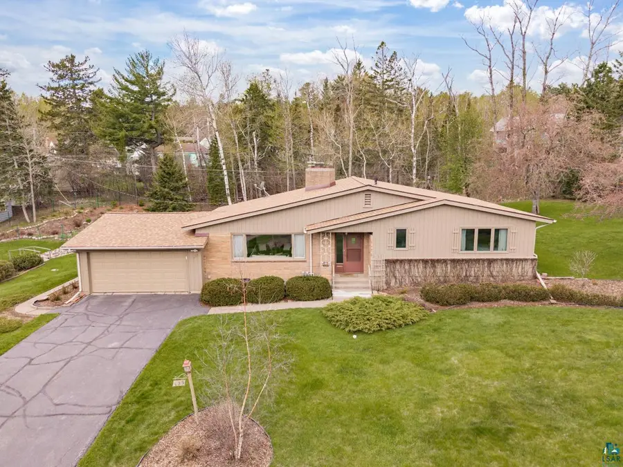 529 Valley Dr, Duluth, MN 55804 - #3