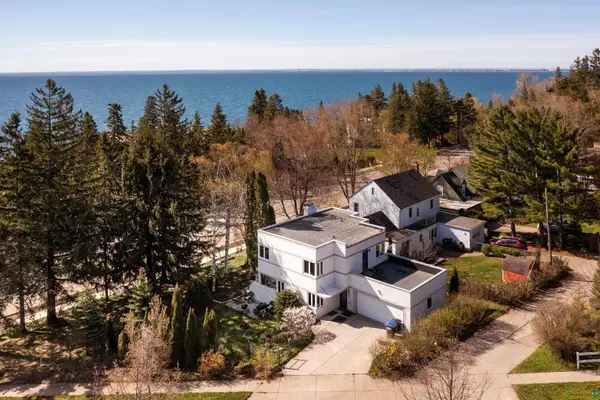 4631 London Rd, Duluth, MN 55804