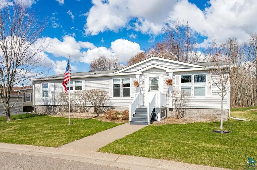 84 Arbutus Dr, Duluth, MN 55810 - #2