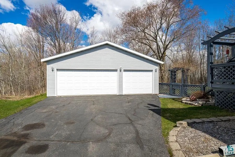 84 Arbutus Dr, Duluth, MN 55810 - #3
