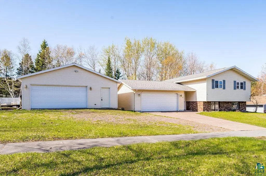 22 Marks Dr, Silver Bay, MN 55614 - #1