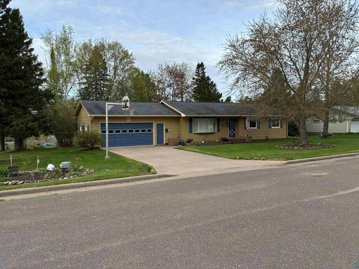 714 W 5th St, Washburn, WI 54891 - #1