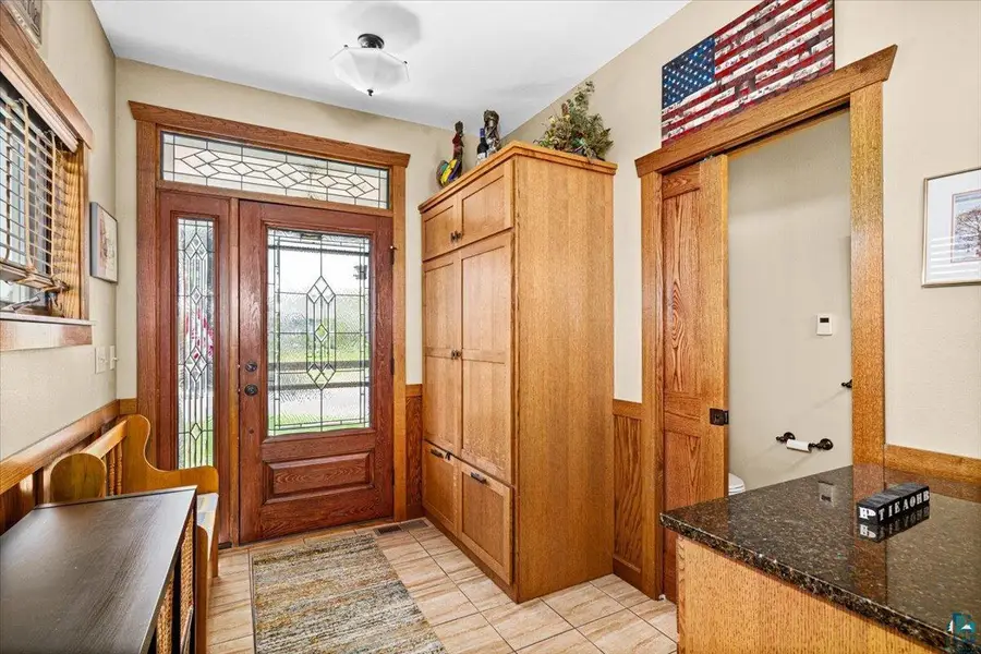 1305 Harbor Hills Dr, Two Harbors, MN 55616 - #2