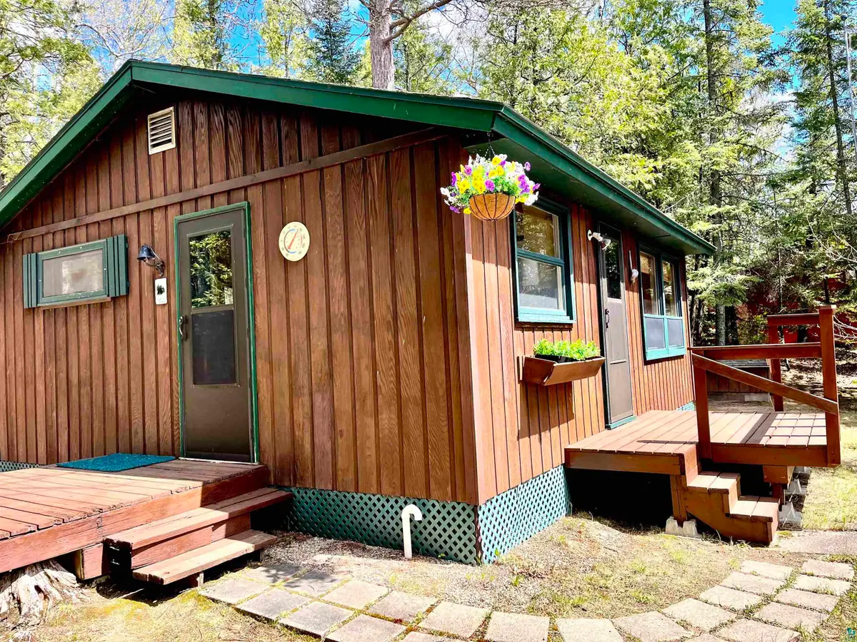 10493 Lake Dr, Hibbing, MN 55742 - #1