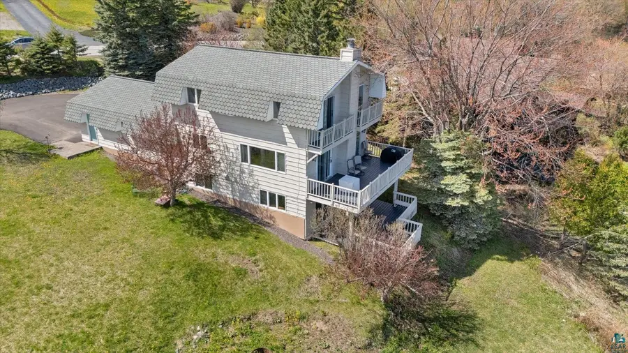 2810 Exhibition Dr, Duluth, MN 55811 - #2