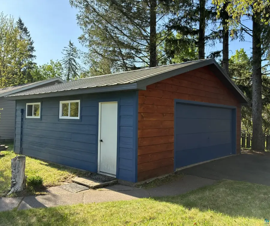 334 W Redwing St, Duluth, MN 55803 - #3