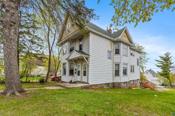 1122 E 5th St, Duluth, MN 55805