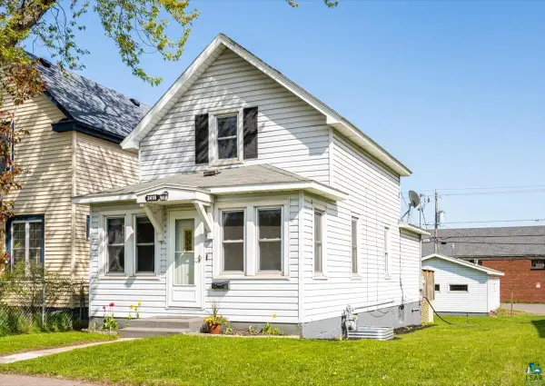 2418 W 2nd St, Duluth, MN 55806
