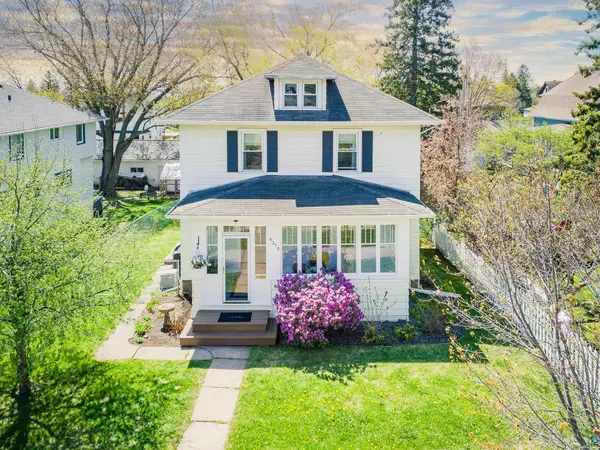 4310 Regent St, Duluth, MN 55804