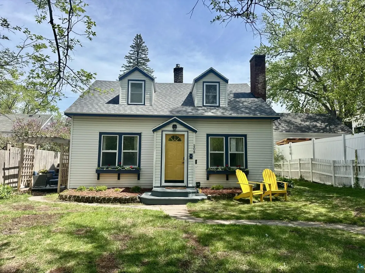 208 Chestnut St, Cloquet, MN 55720 - #1