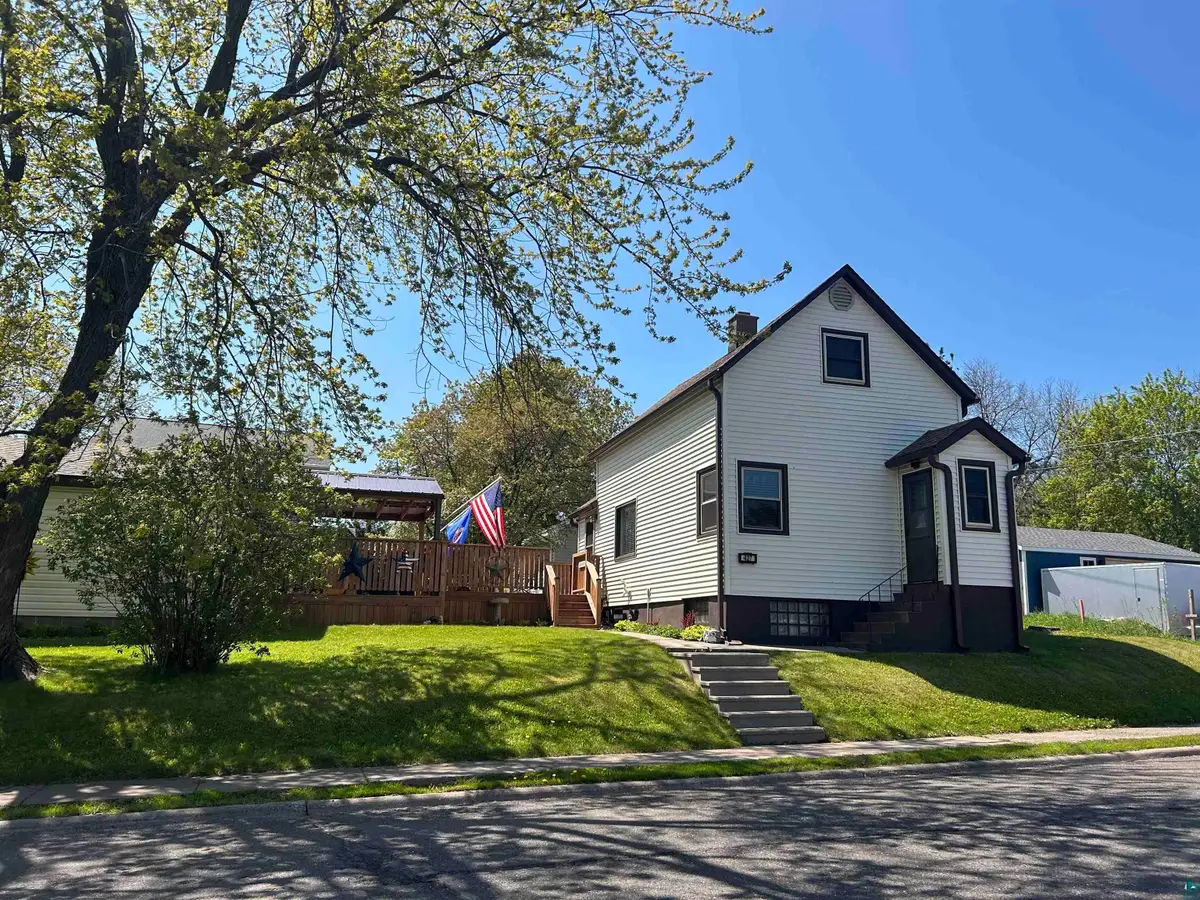 427 N 63rd Ave W, Duluth, MN 55807 - #1