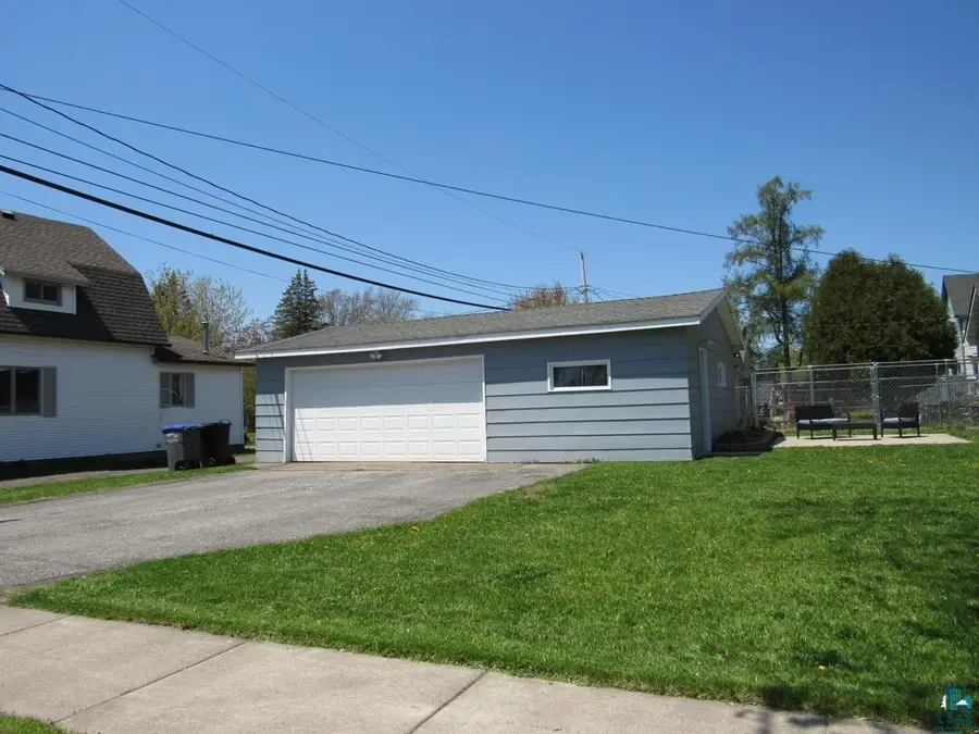 603 22nd Ave E, Superior, WI 54880 - #3