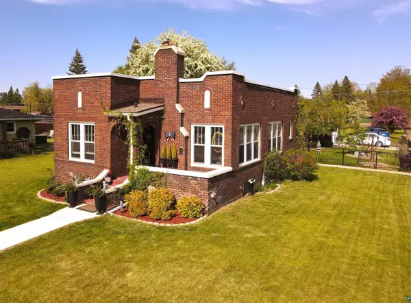 1926 Logan Ave, Superior, WI 54880