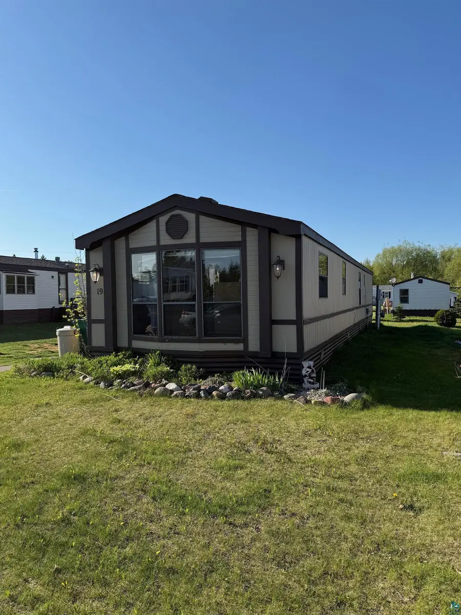19 Magnolia Dr, Duluth, MN 55810 - #2