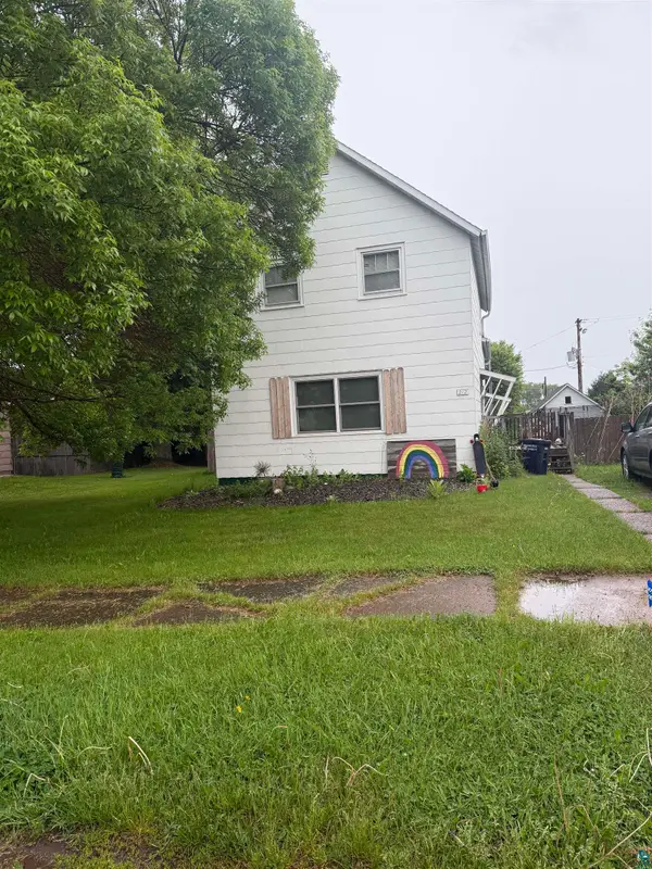 212 W Pine St, Washburn, WI 54891