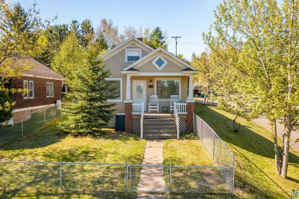 304 E James St, Ely, MN 55731